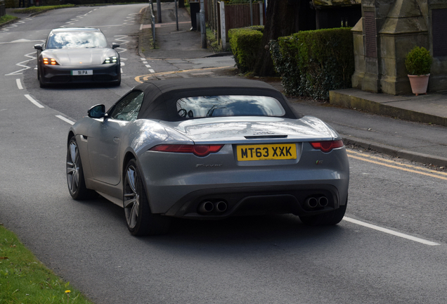 Jaguar F-TYPE S V8 Convertible