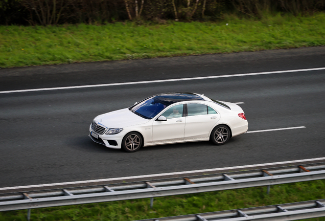 Mercedes-Benz S 63 AMG V222