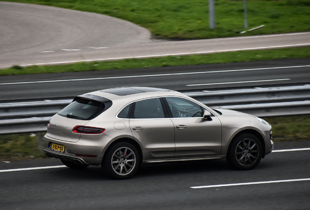 Porsche 95B Macan Turbo