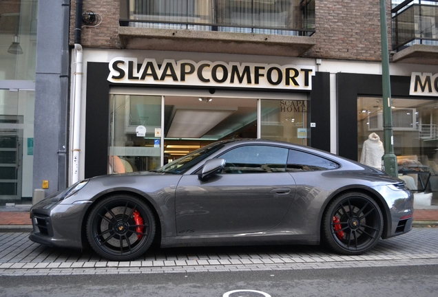 Porsche 992 Carrera GTS