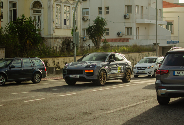 Porsche Cayenne Coupé Turbo E-Hybrid