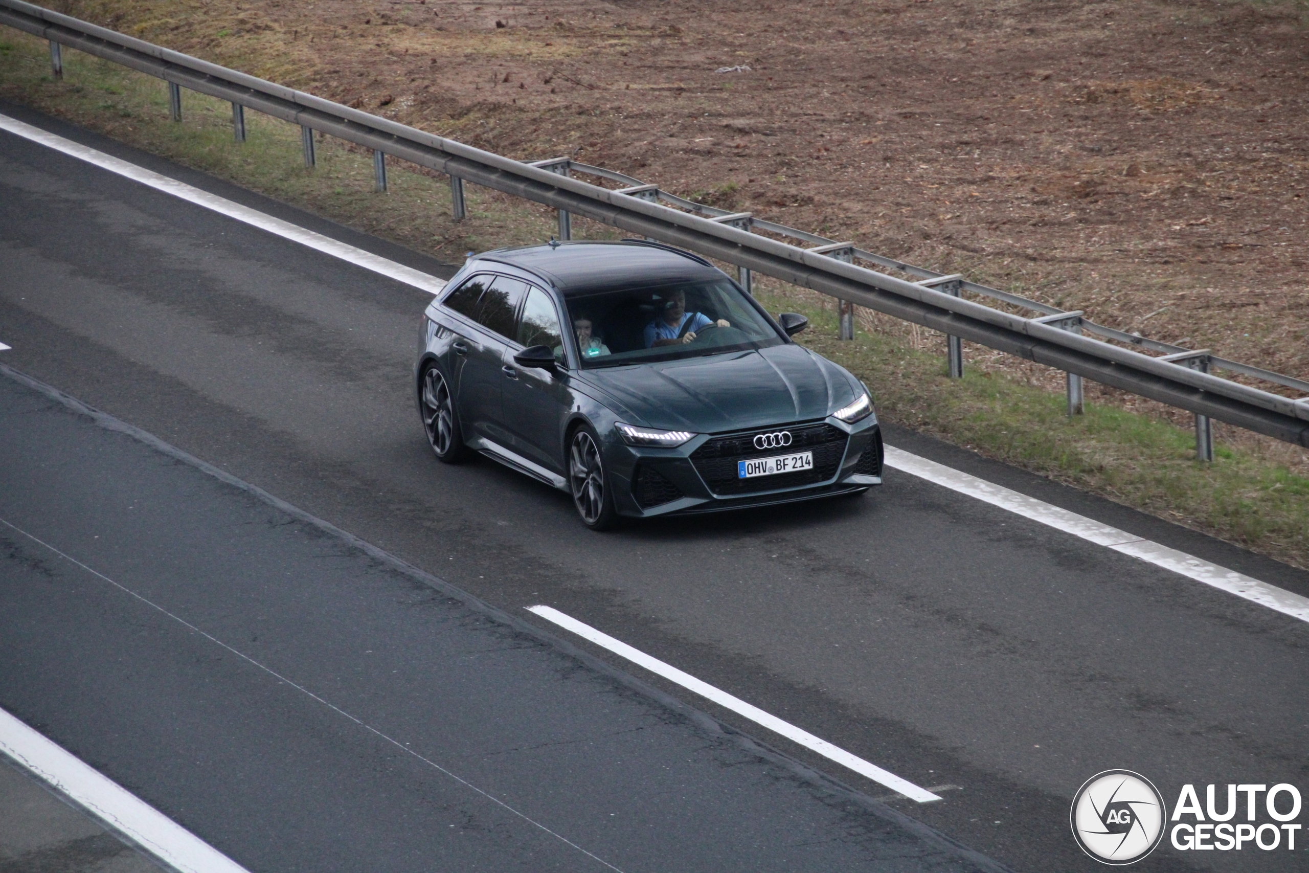 Audi RS6 Avant C8