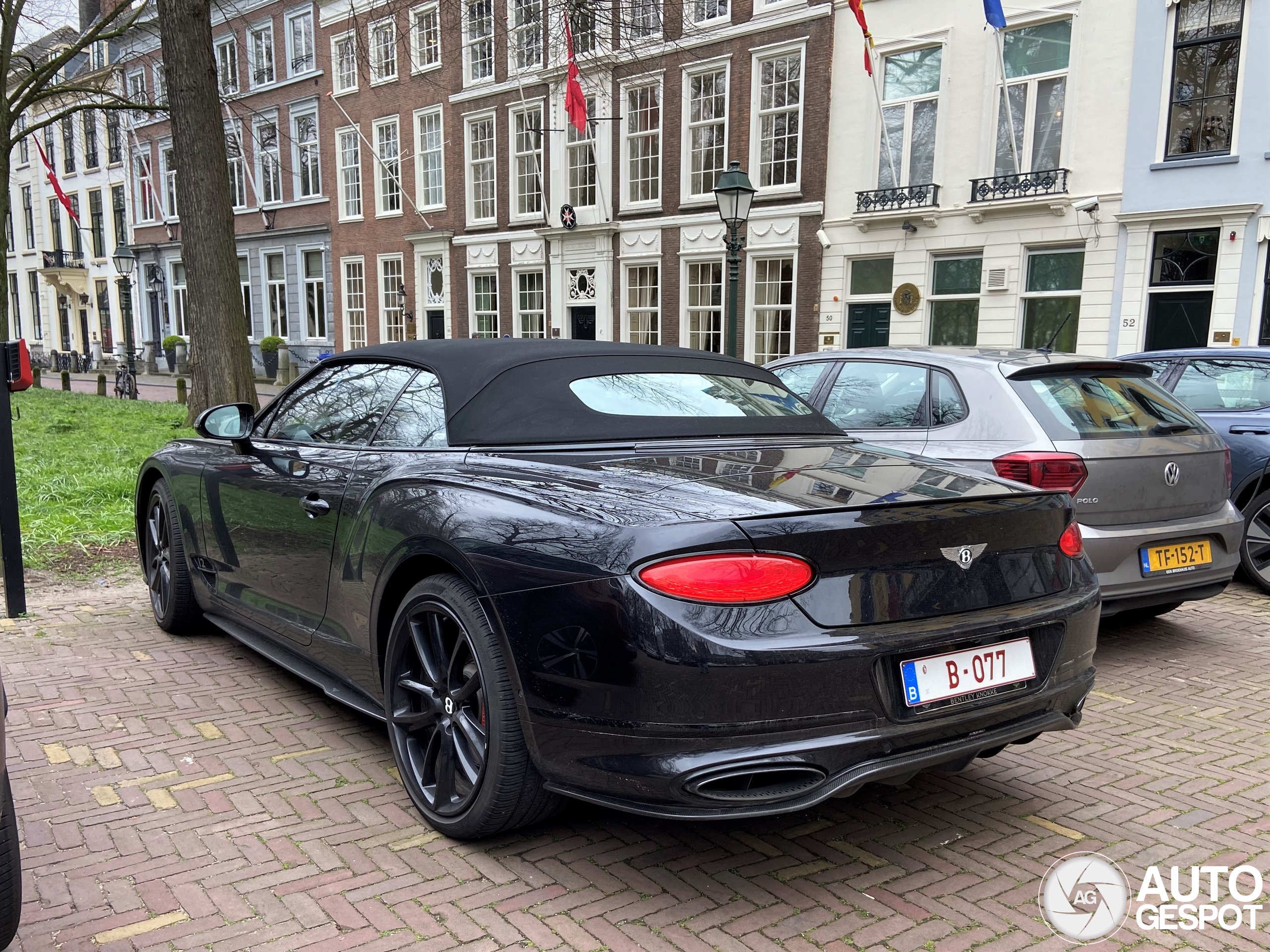 Bentley Continental GTC 2019