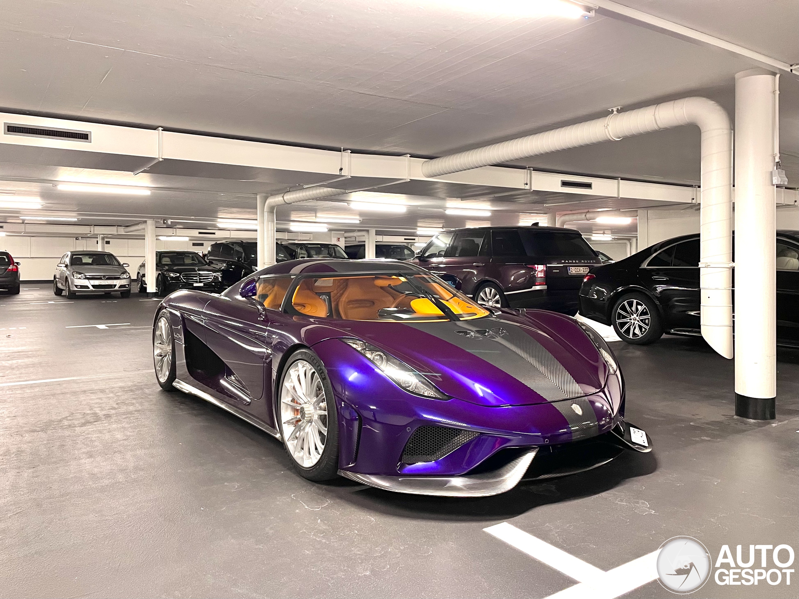 It's not the first time a hypercar has been parked in this garage