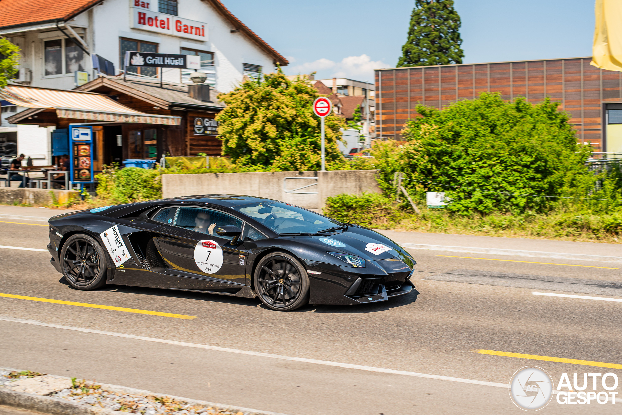 Lamborghini Aventador LP700-4