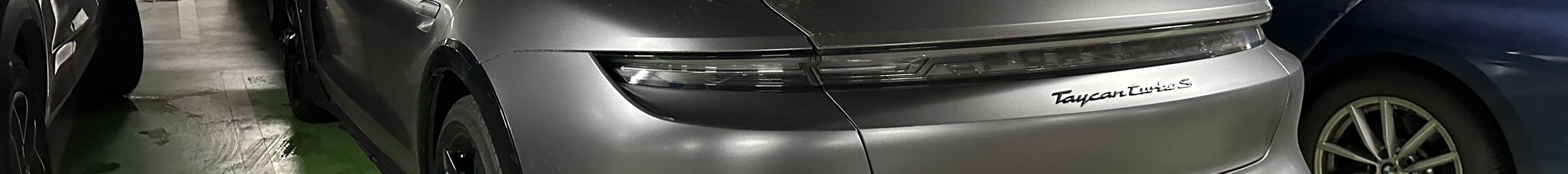 Porsche Taycan Turbo S Cross Turismo