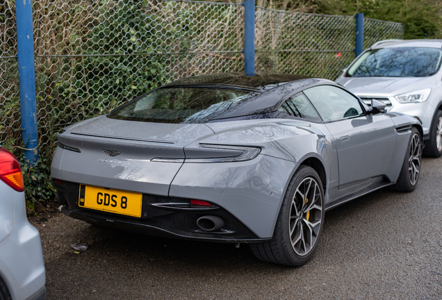 Aston Martin DB11 V8