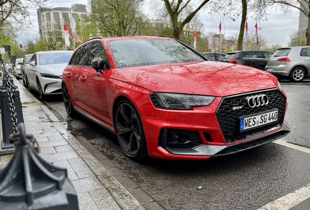 Audi RS4 Avant B9