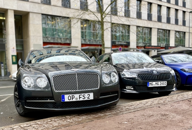 Bentley Flying Spur V8