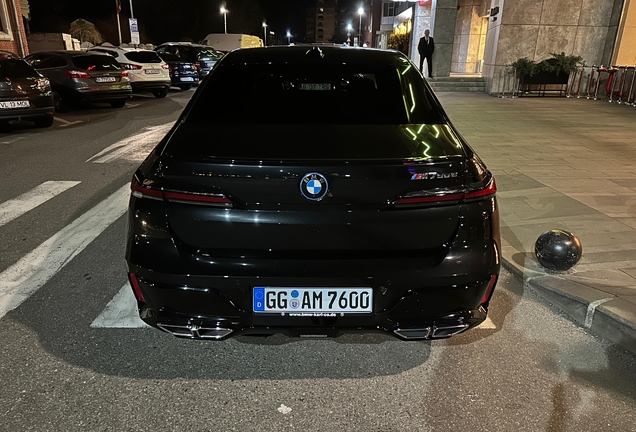 BMW M760e xDrive