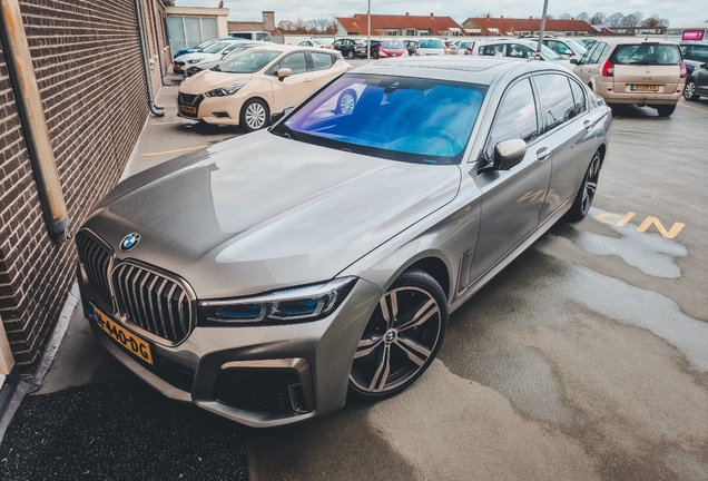 BMW M760Li xDrive 2019