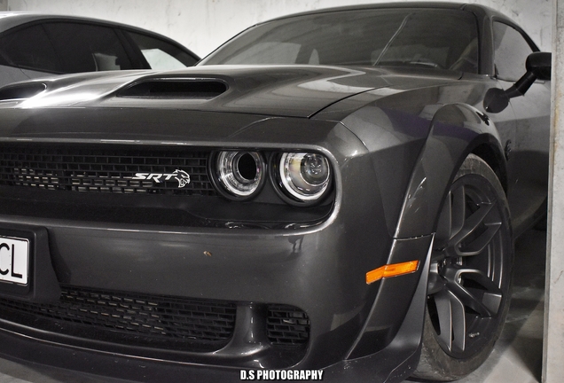 Dodge Challenger SRT Hellcat Widebody