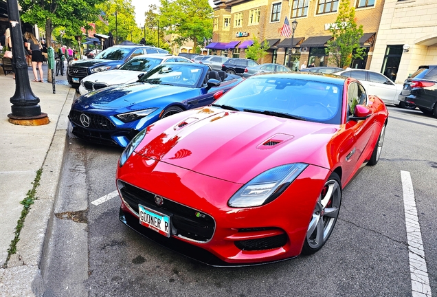 Jaguar F-TYPE R Coupé 2017