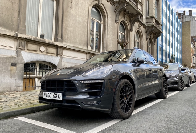 Porsche 95B Macan GTS