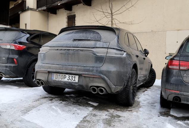 Porsche 95B Macan GTS MkIII