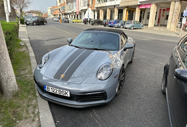 Porsche 992 Carrera 4S Cabriolet