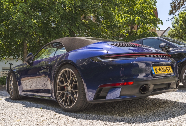 Porsche 992 Carrera 4S Cabriolet