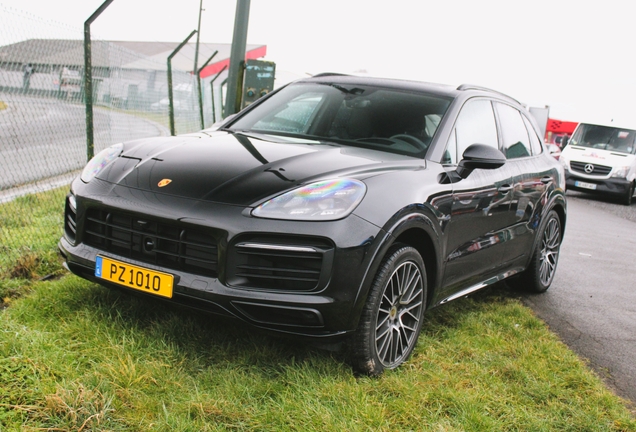 Porsche 9YA Cayenne GTS