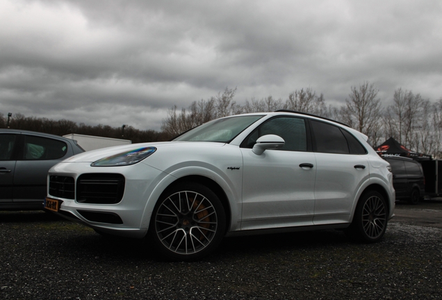 Porsche Cayenne Turbo S E-Hybrid