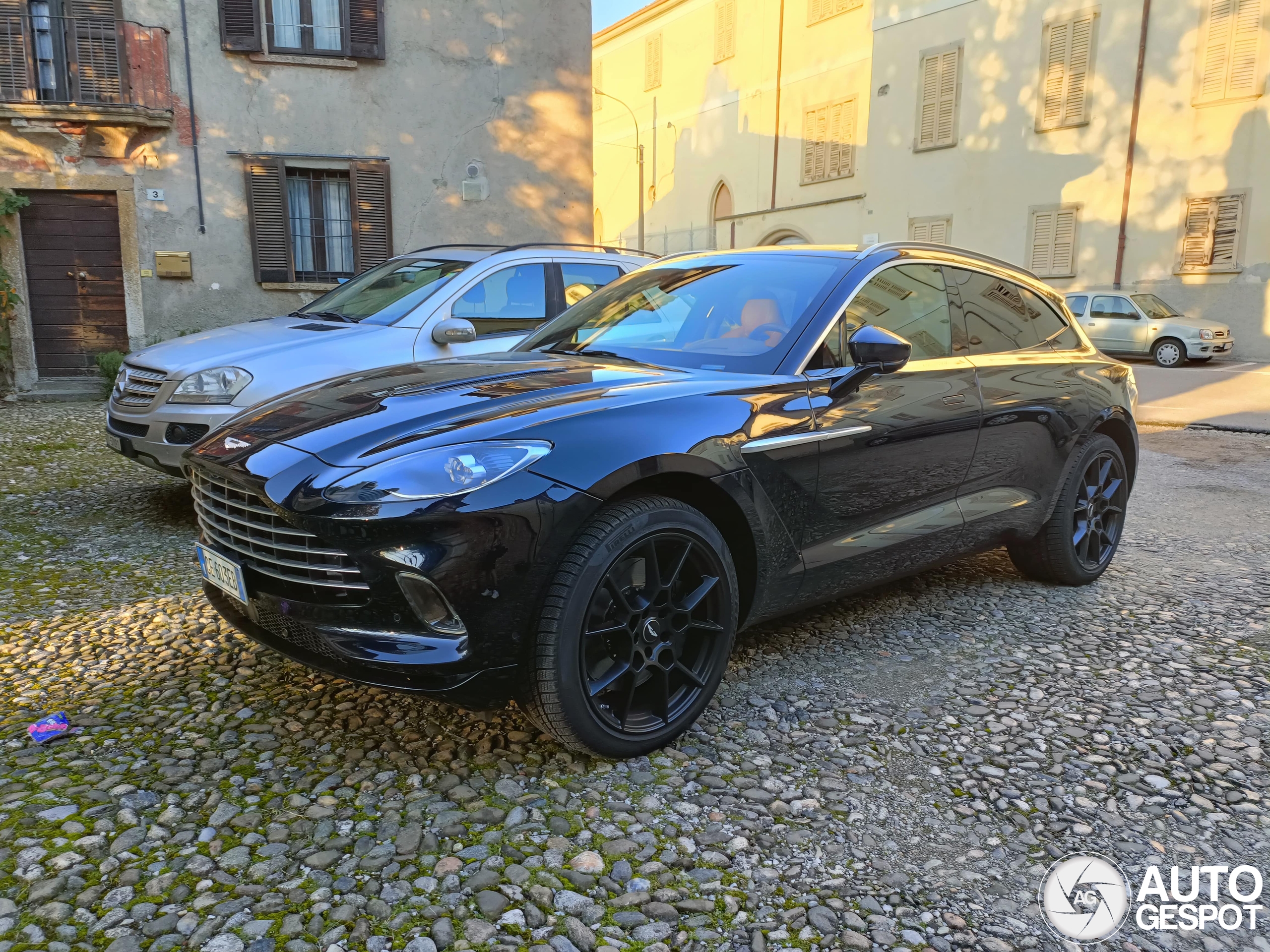 Aston Martin DBX