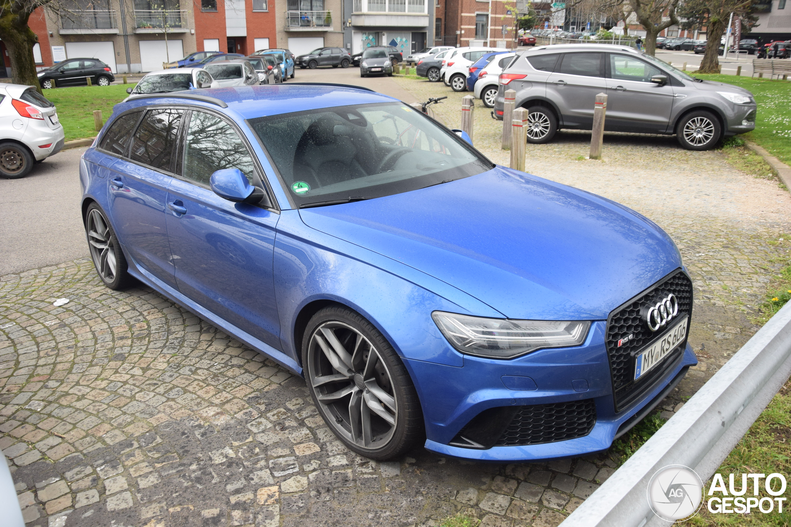 Audi RS6 Avant C7 2015