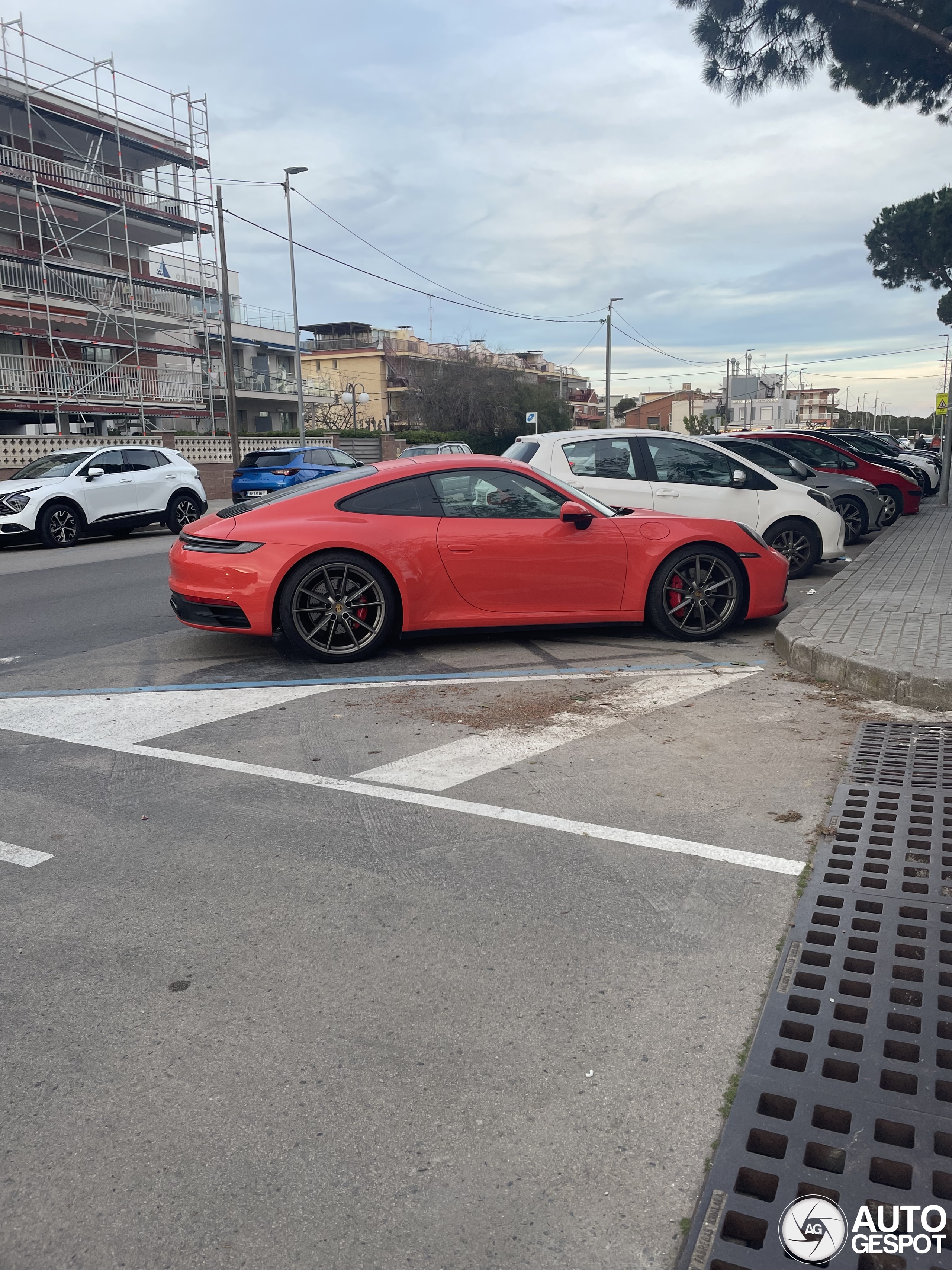 Porsche 992 Carrera 4S