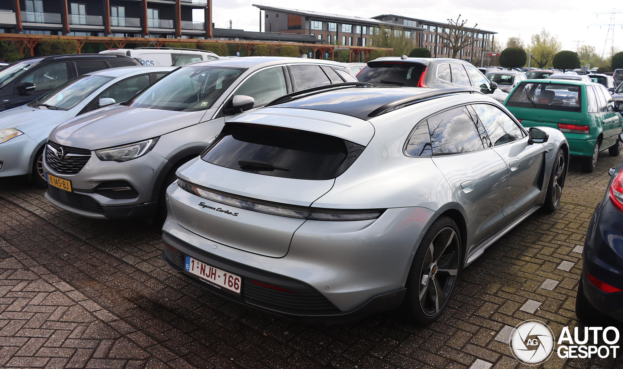 Porsche Taycan Turbo S Sport Turismo