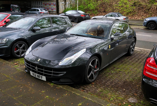 Ferrari FF