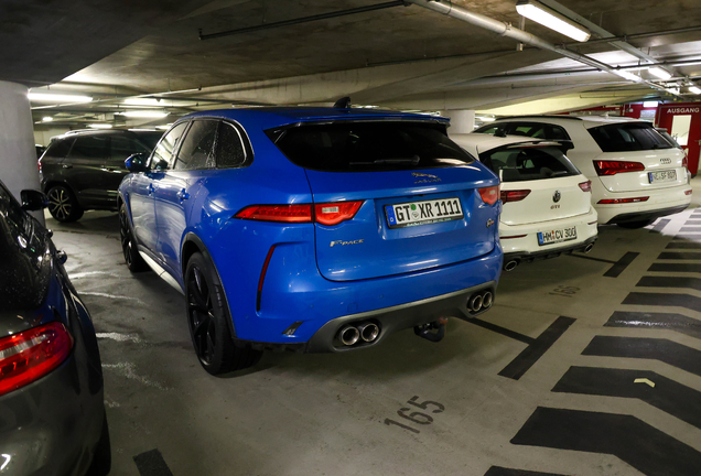 Jaguar F-PACE SVR