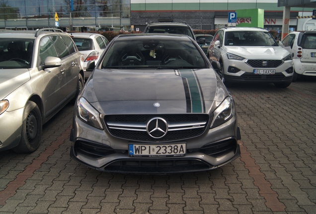 Mercedes-AMG A 45 W176 Petronas 2015 World Champions Edition