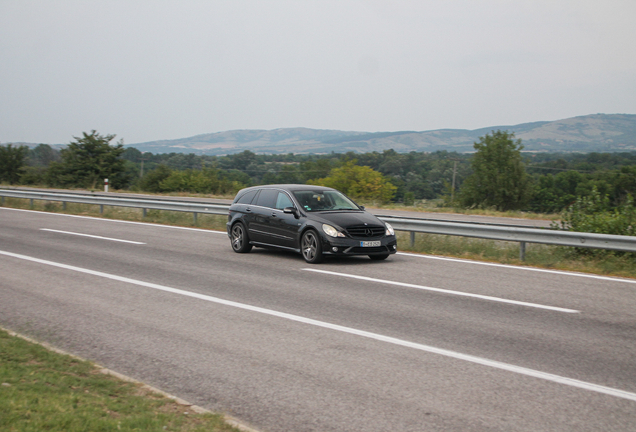 Mercedes-Benz R 63 AMG