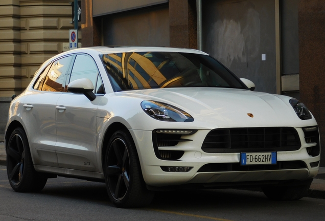 Porsche 95B Macan GTS