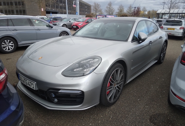 Porsche 971 Panamera Turbo