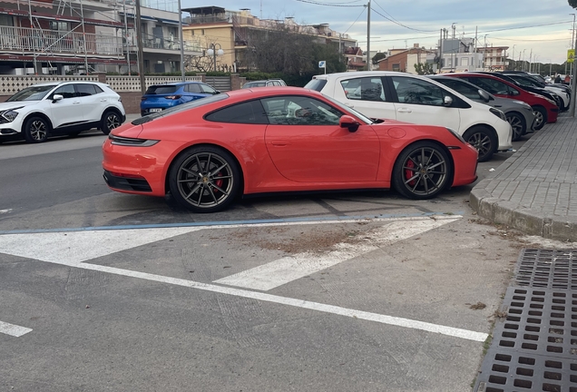 Porsche 992 Carrera 4S