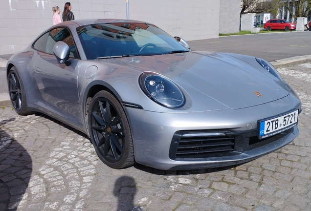 Porsche 992 Carrera 4S