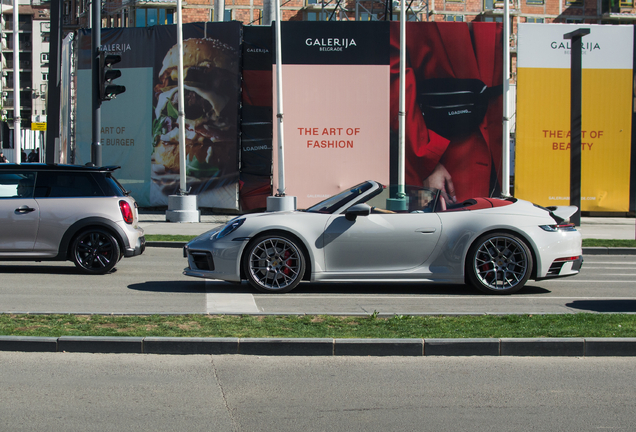 Porsche 992 Carrera 4S Cabriolet