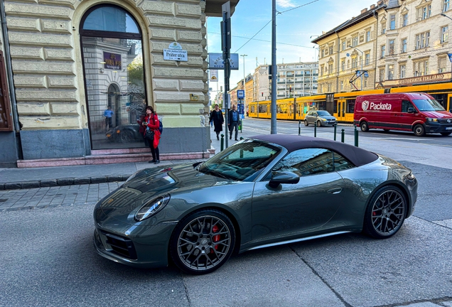 Porsche 992 Carrera 4S Cabriolet