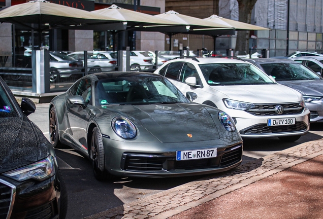 Porsche 992 Carrera S