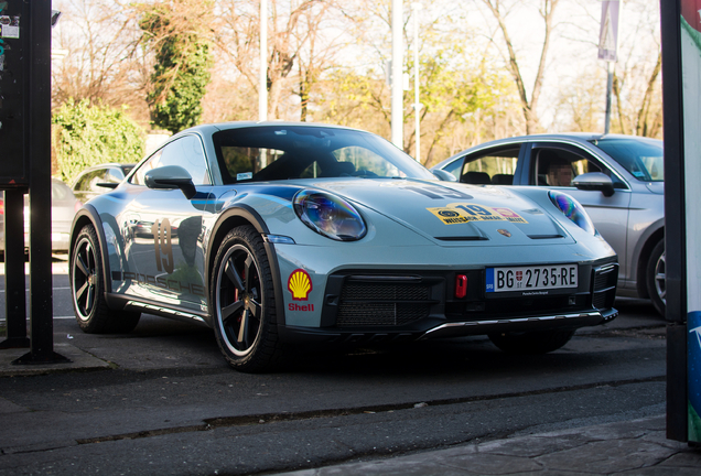 Porsche 992 Dakar