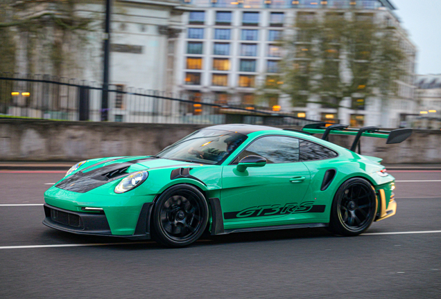 Porsche 992 GT3 RS Weissach Package