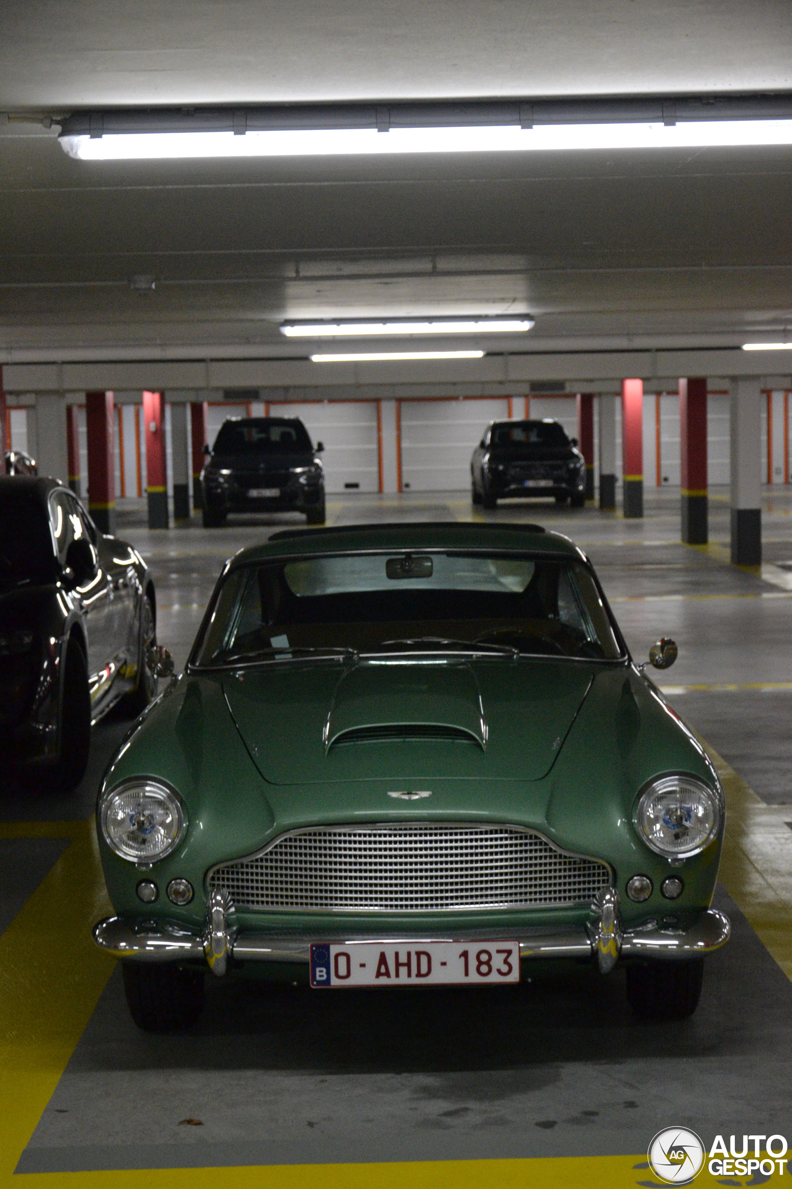 Aston Martin DB4 Superleggera