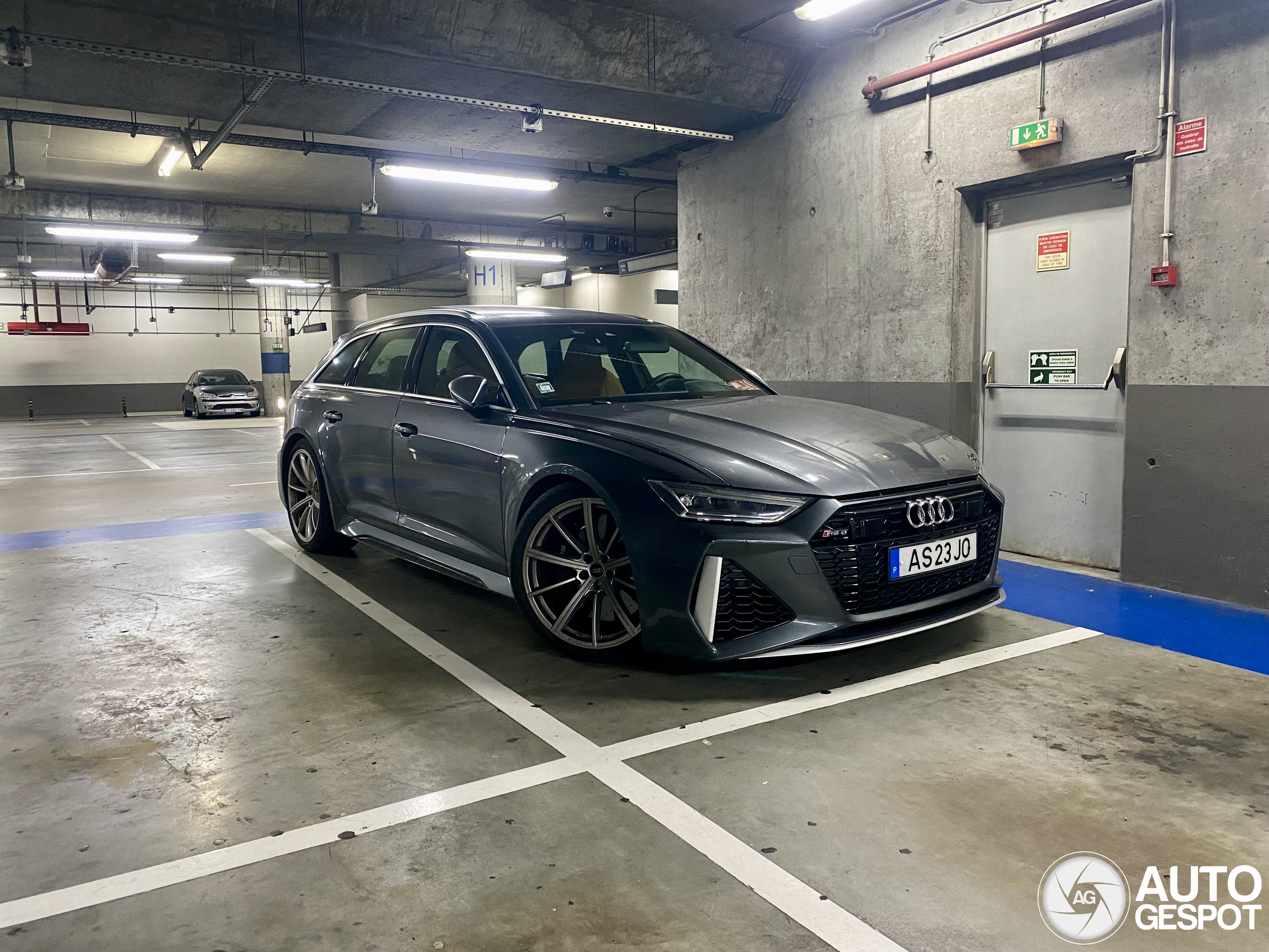 Audi RS6 Avant C8