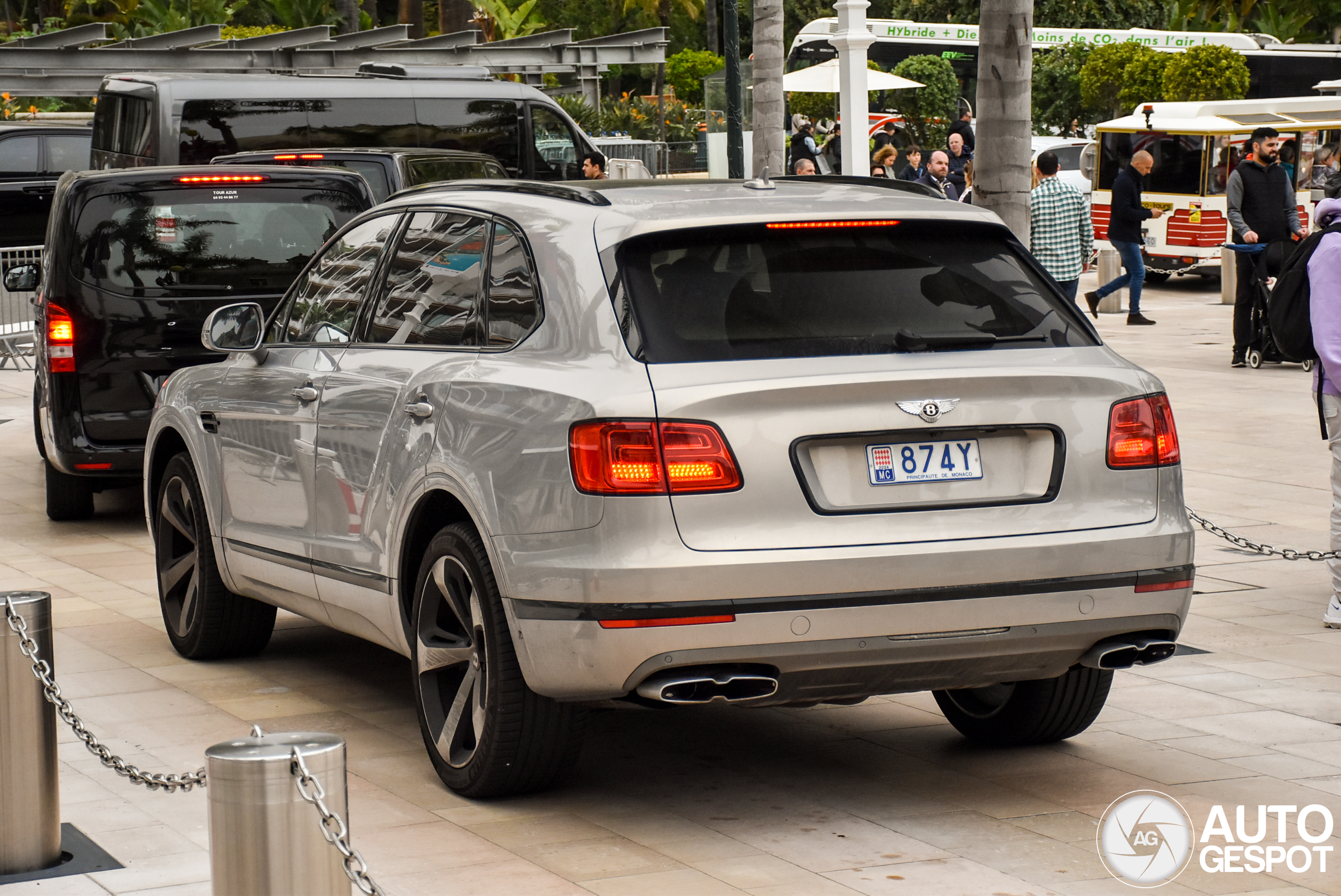 Bentley Bentayga V8