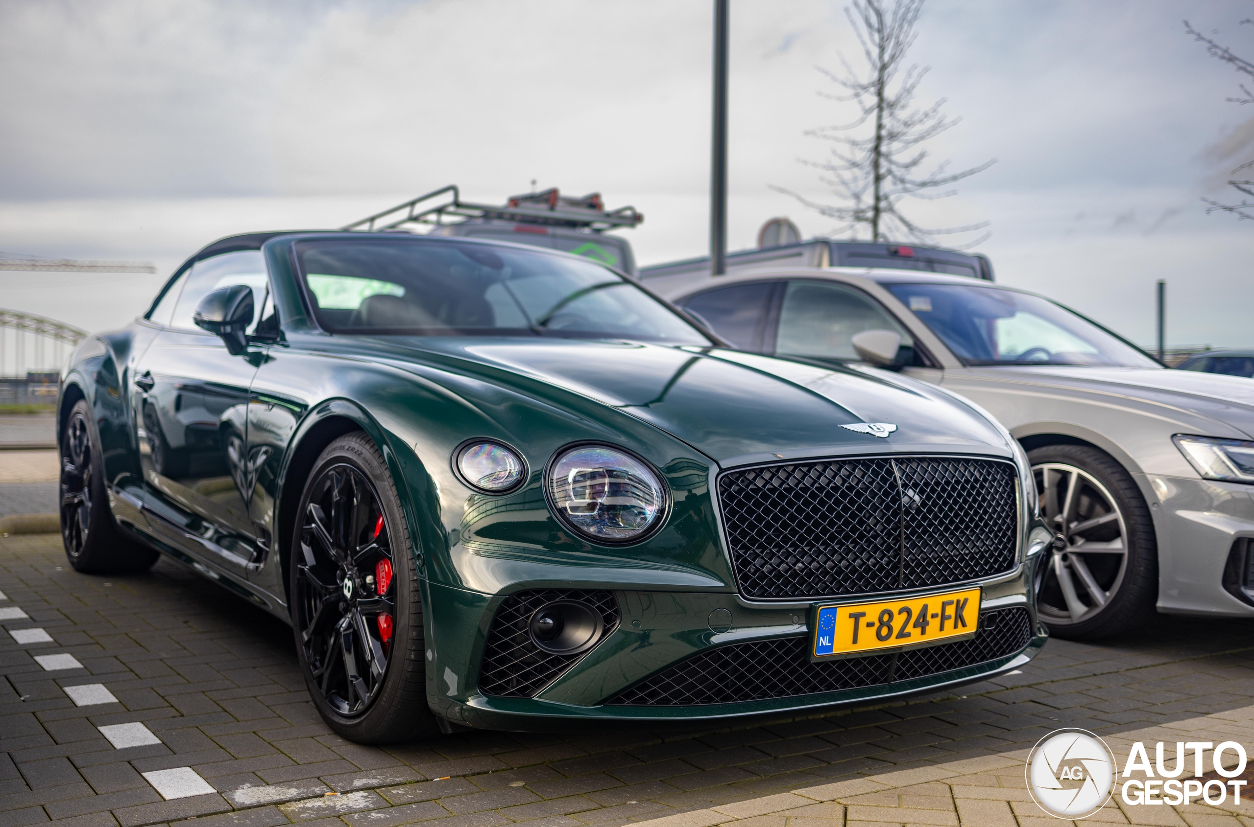 Bentley Continental GTC V8 S 2023