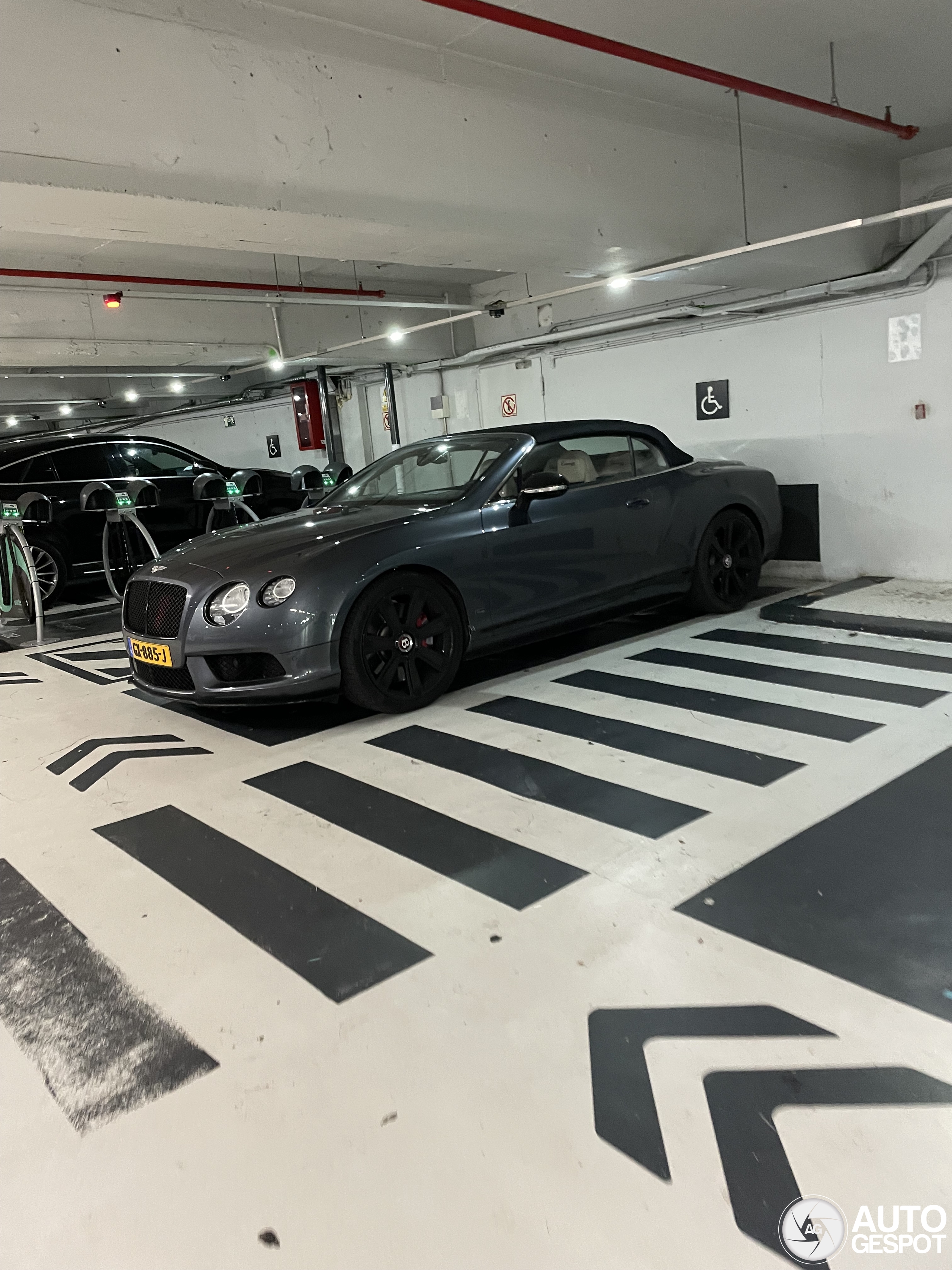 Bentley Continental GTC V8 S Concours Series