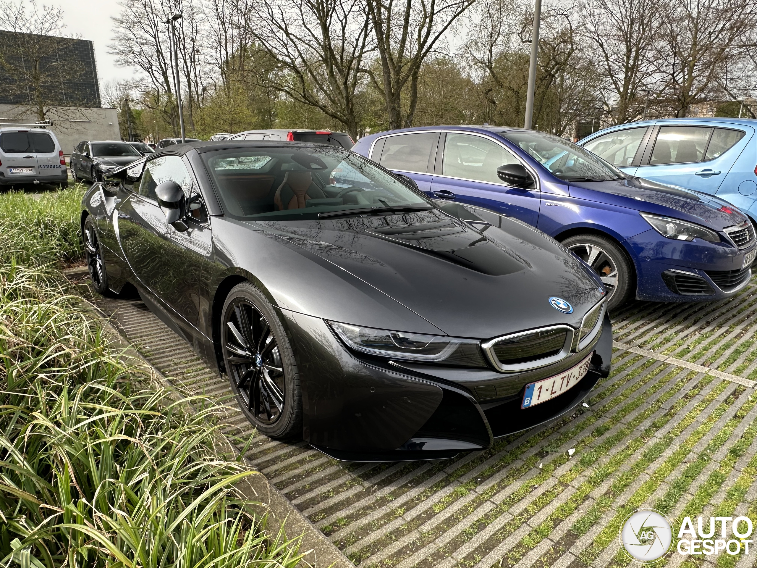 BMW i8 Roadster