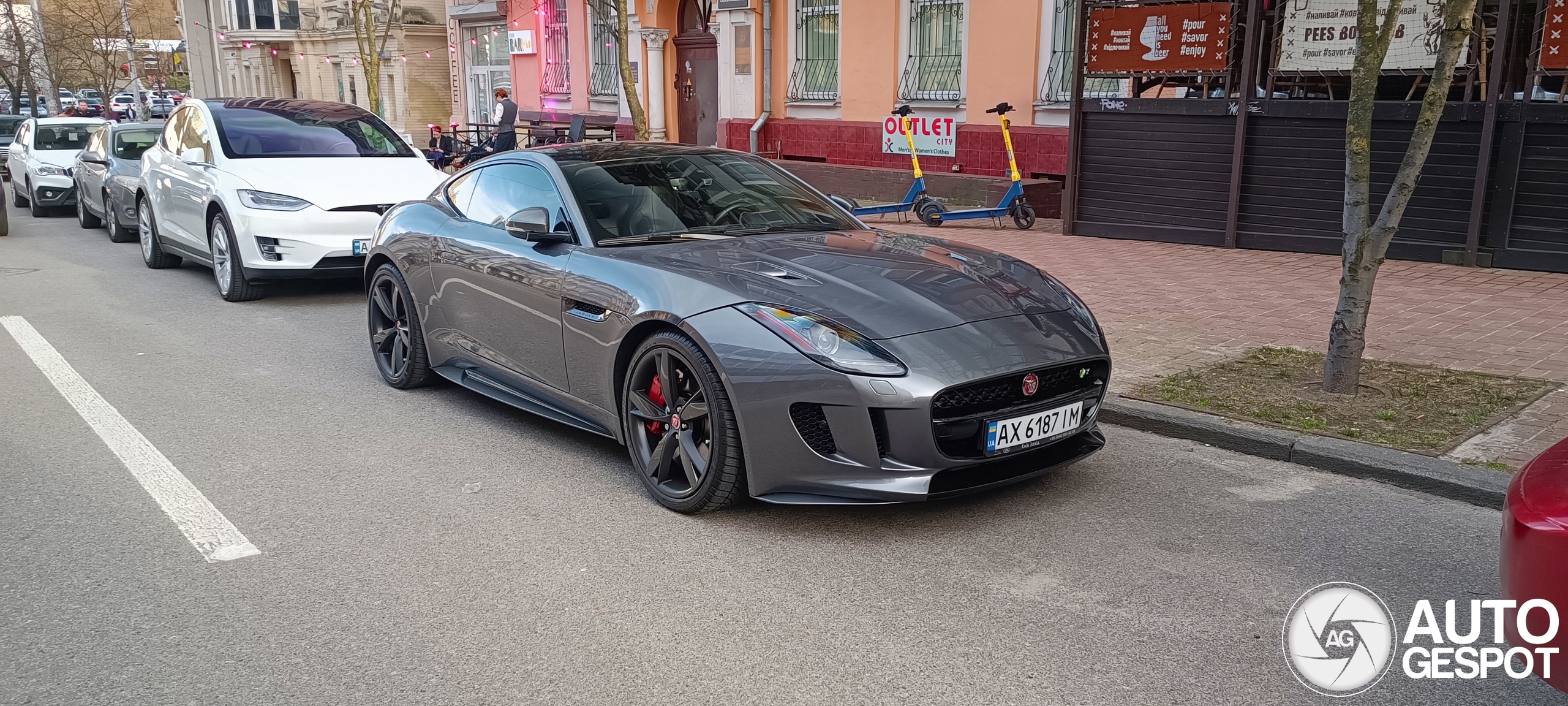 Jaguar F-TYPE R AWD Coupé