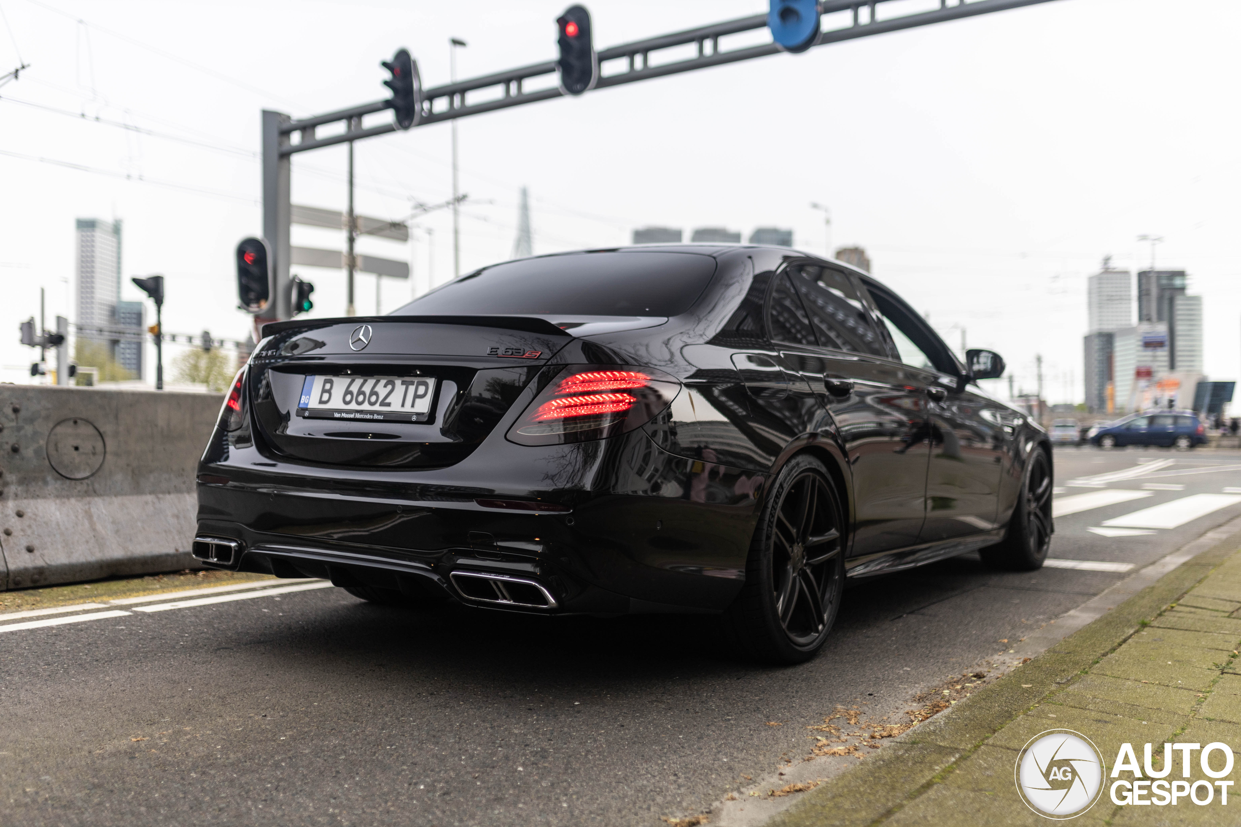 Mercedes-AMG E 63 S W213