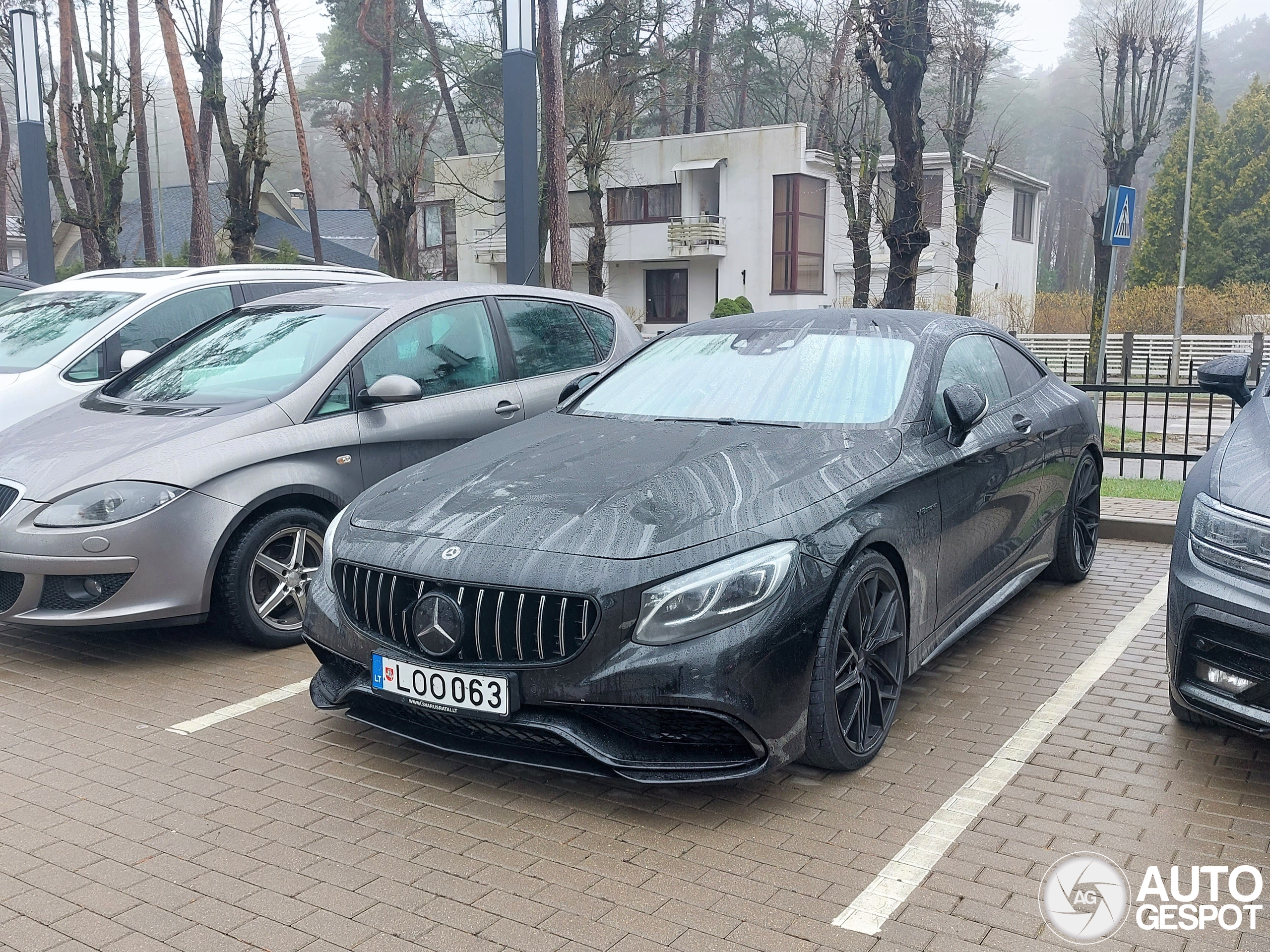 Mercedes-AMG S 63 Coupé C217