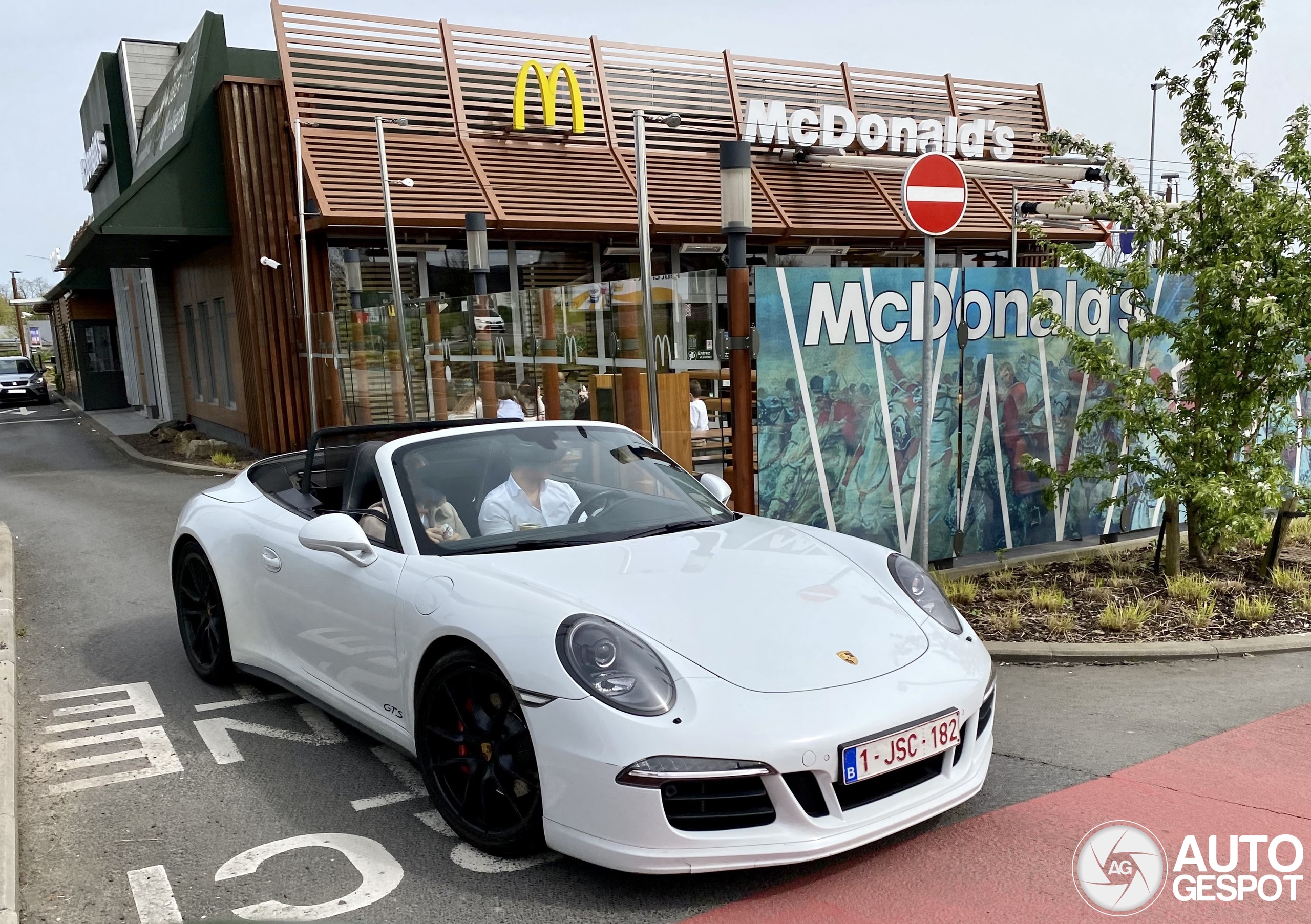 Porsche 991 Carrera GTS Cabriolet MkI